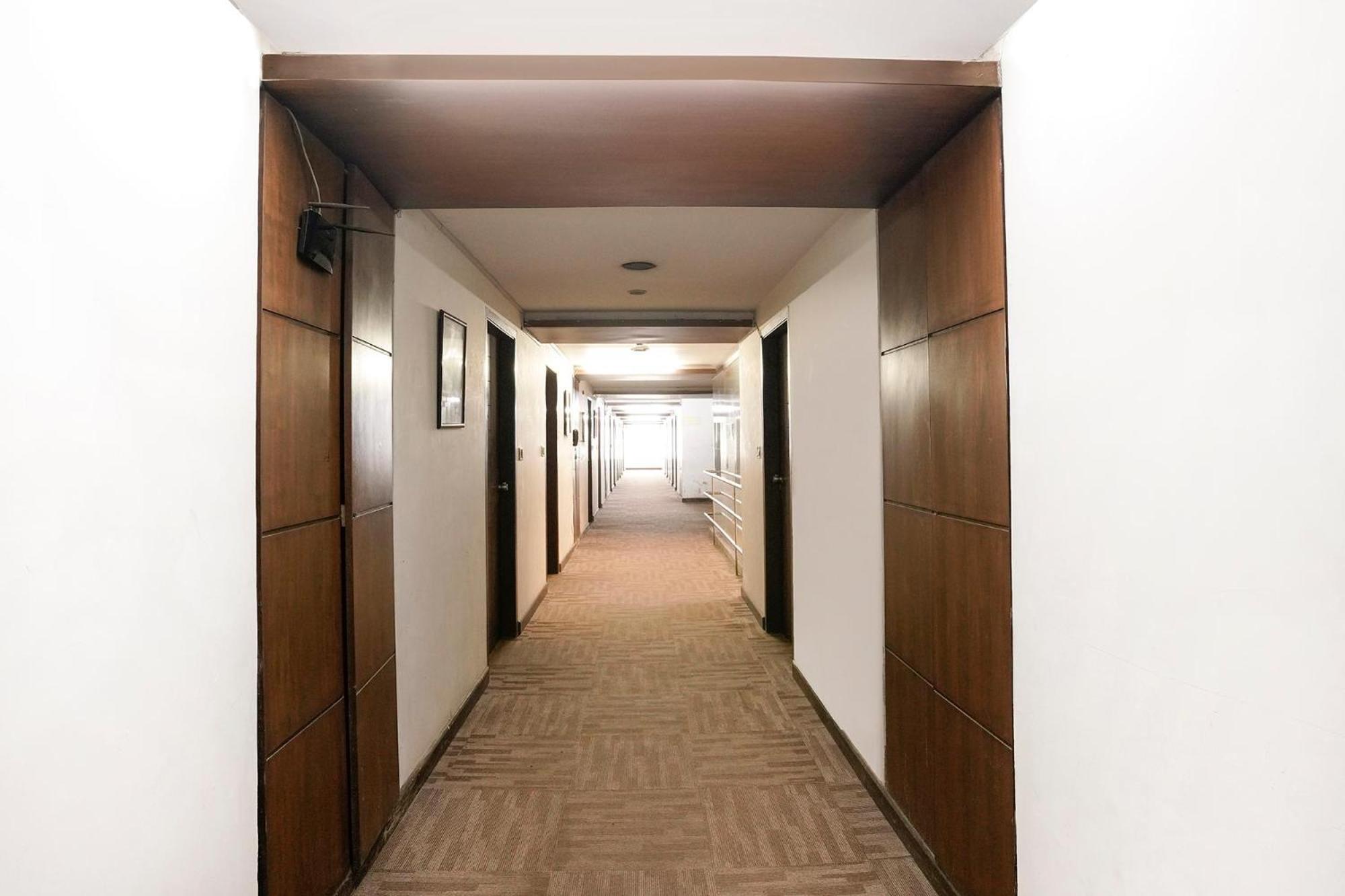 Fabhotel Cambay Sapphire Ahmedabad Exterior photo