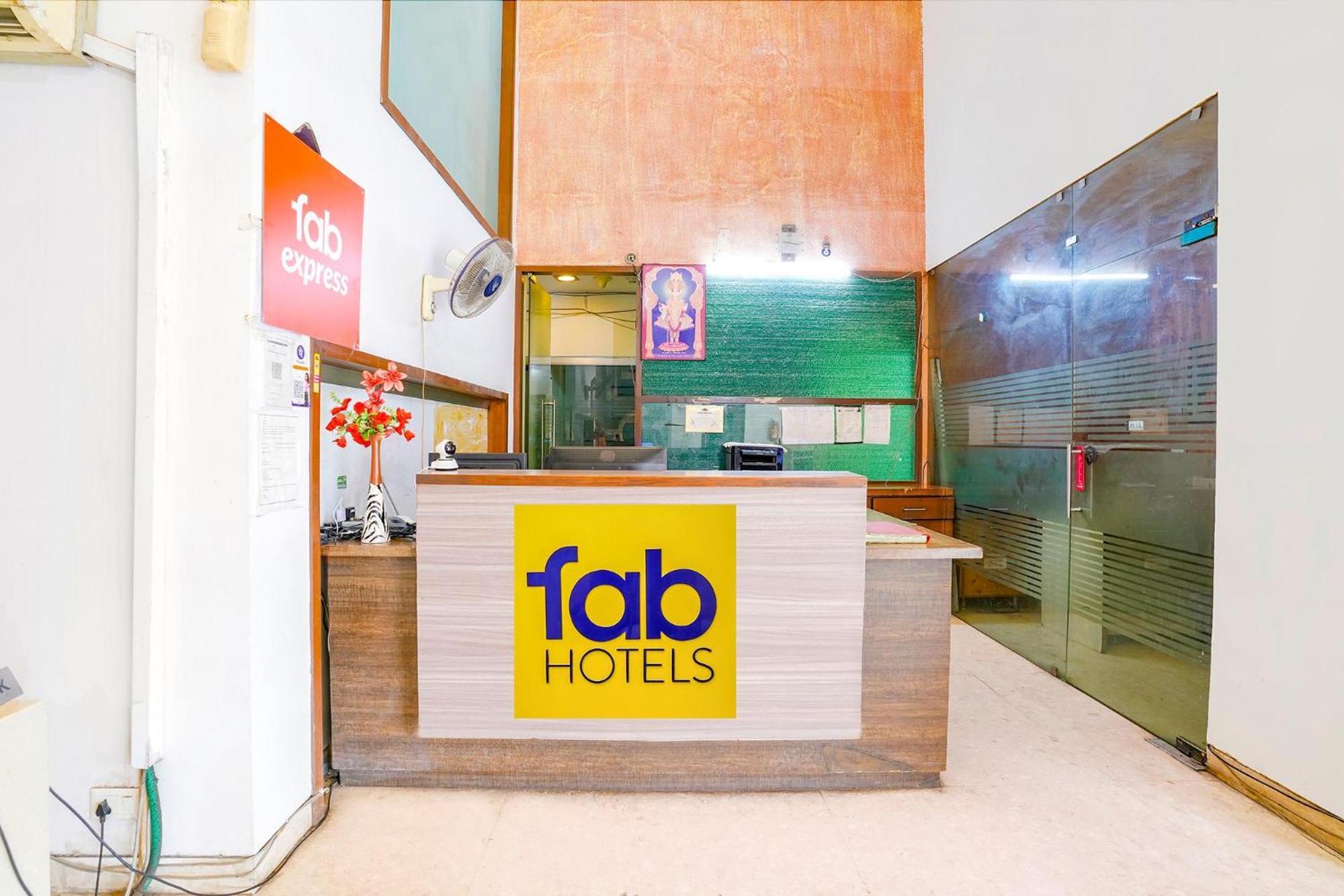 Fabhotel Cambay Sapphire Ahmedabad Exterior photo