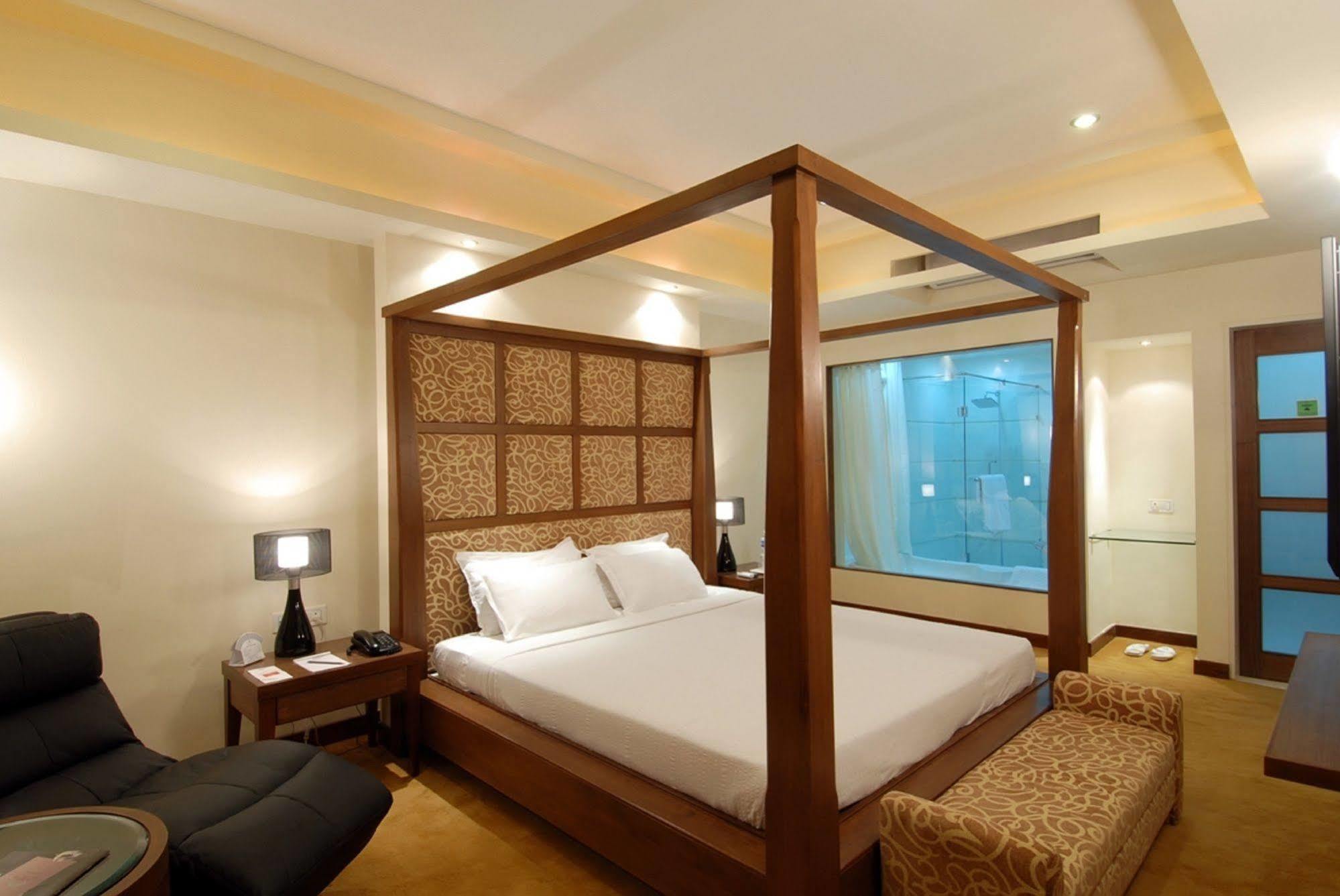 Fabhotel Cambay Sapphire Ahmedabad Exterior photo